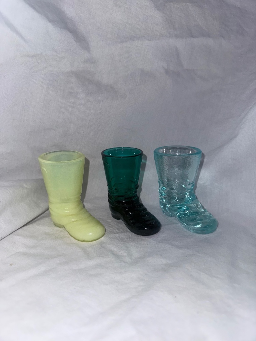 Vintage Boot-Shaped Glass Shot Glasses – Uranium, Emerald & Aqua